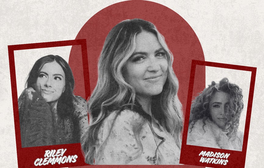 Leanna Crawford with Riley Clemmons and Madison Watkins